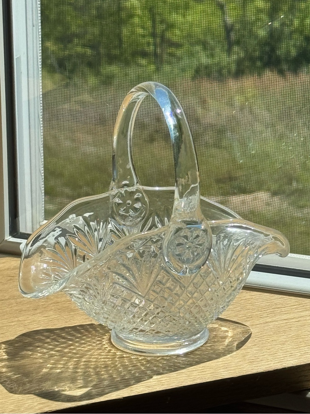 Vintage L.E. Smith Clear Pressed Glass Pineapple Basket